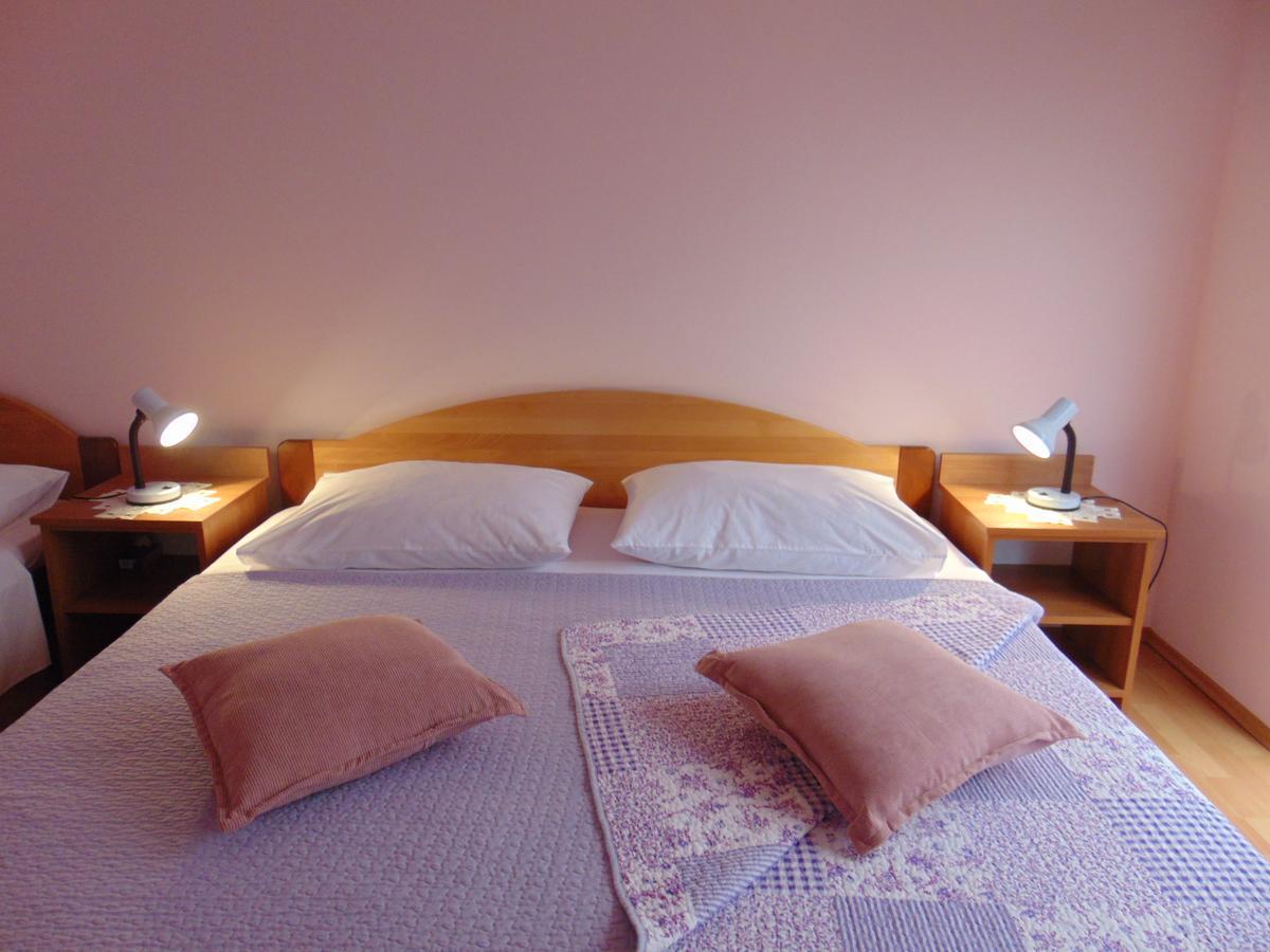 Apartmani Villa Marija ザダル エクステリア 写真